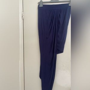 Navy blue skirt has spot on the skirt size Medium